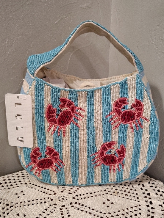 Lulu Made in India Handbags - Lulu Hand-Beaded Crab Beach Scene Arm Bag NWT Made In India